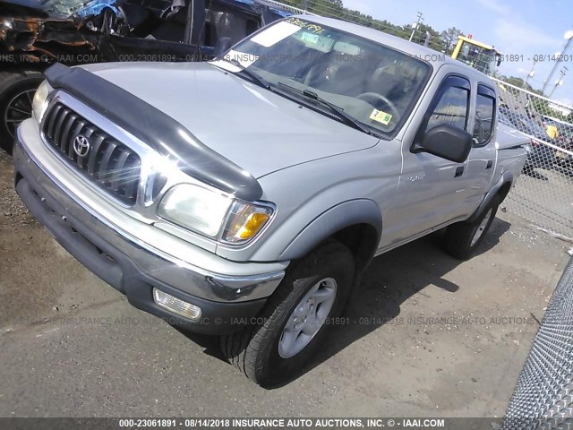 5TEHN72N22Z097050 - 2002 TOYOTA TACOMA DOUBLE CAB ვერცხლისფერი ფოტო 2