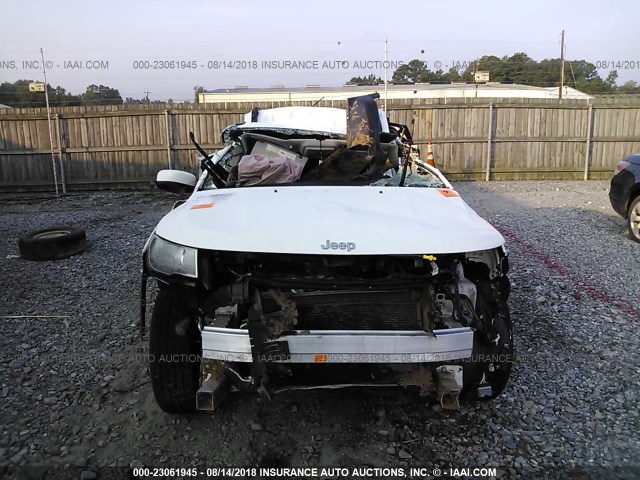 3C4NJCBB7JT194050 - 2018 JEEP COMPASS LATITUDE 白色 照片 6