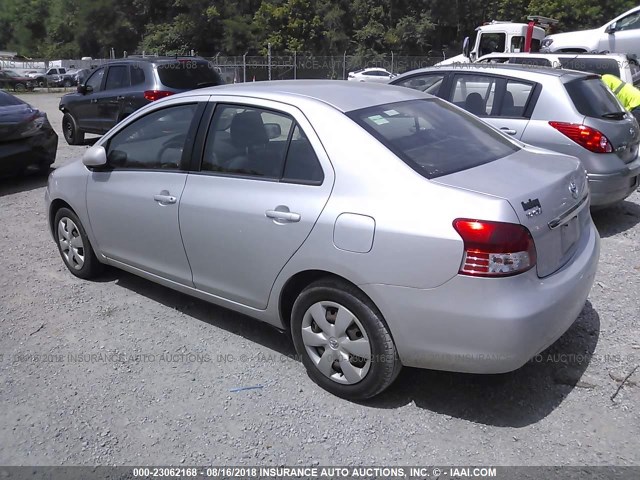 JTDBT903984012568 - 2008 TOYOTA YARIS SILVER photo 3