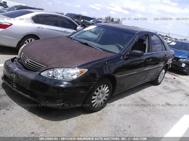 4T1BE32K95U048294 - 2005 TOYOTA CAMRY LE/XLE/SE BLACK photo 2
