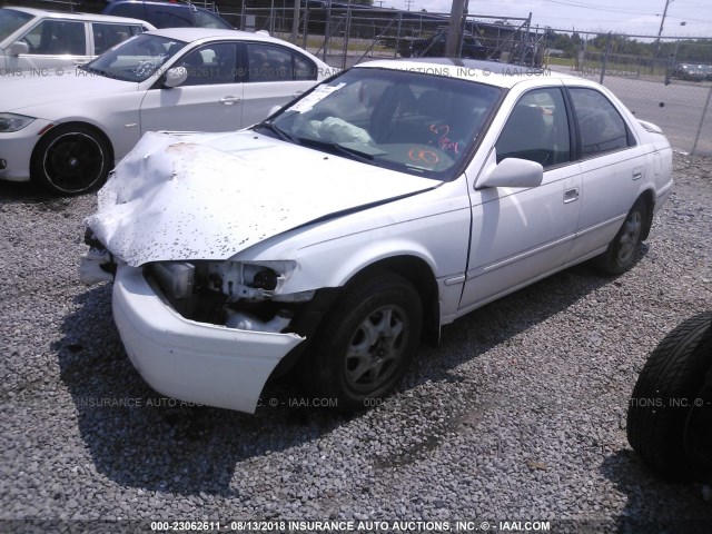 4T1BG22K8VU138881 - 1997 TOYOTA CAMRY CE/LE/XLE 白色 照片 2