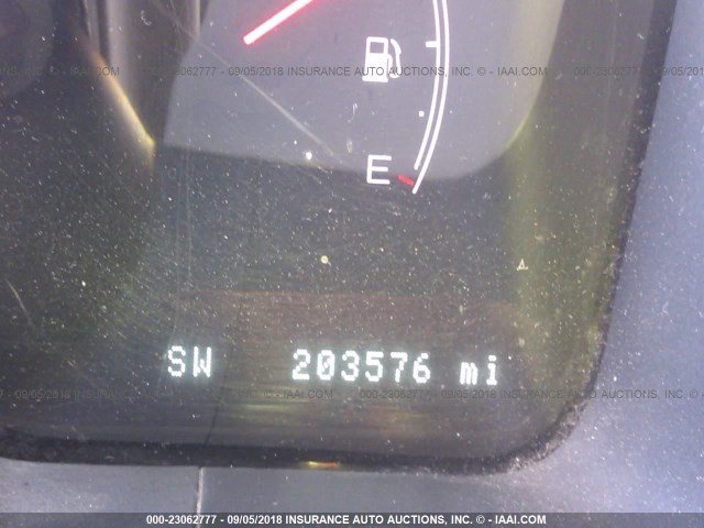 5LMEU68H54ZJ00919 - 2004 LINCOLN AVIATOR 白色 照片 7