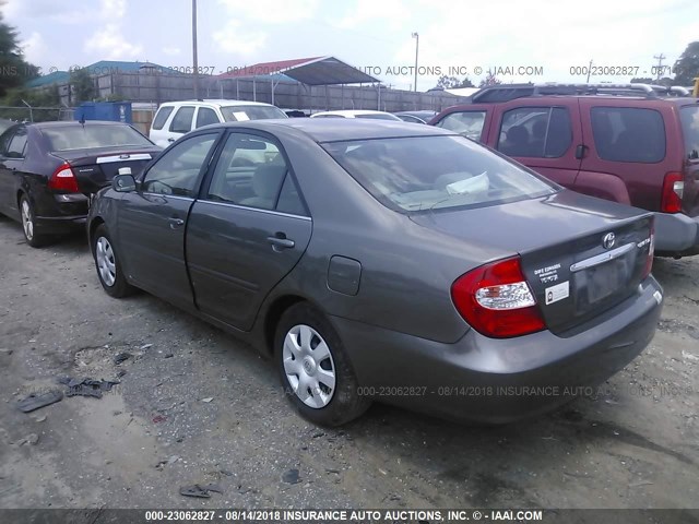 4T1BE32K93U767011 - 2003 TOYOTA CAMRY LE/XLE/SE 灰色 照片 3