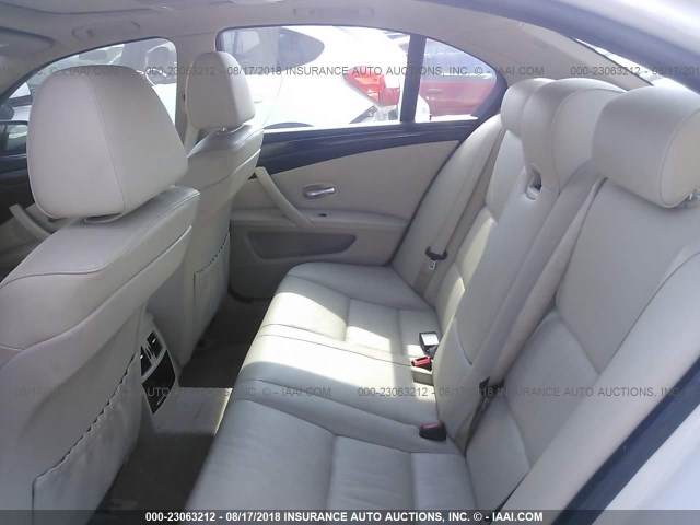 WBANV13598BZ47877 - 2008 BMW 528 XI WHITE photo 8