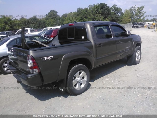 5TFLU4EN3CX037925 - 2012 TOYOTA TACOMA DOUBLE CAB ნაცრისფერი ფოტო 4