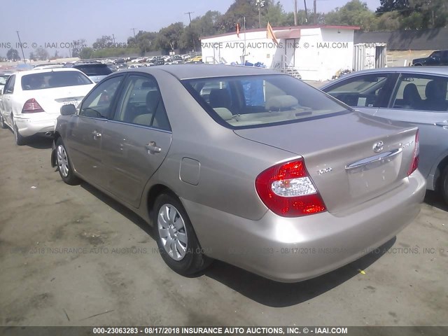 JTDBE32K630177568 - 2003 TOYOTA CAMRY LE/XLE Алтын фото 3