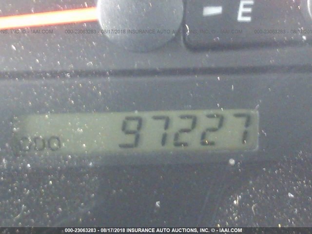 JTDBE32K630177568 - 2003 TOYOTA CAMRY LE/XLE Алтын фото 7