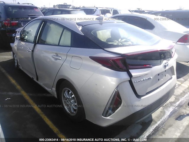 JTDKARFP6H3039989 - 2017 TOYOTA PRIUS PRIME  SILVER photo 3