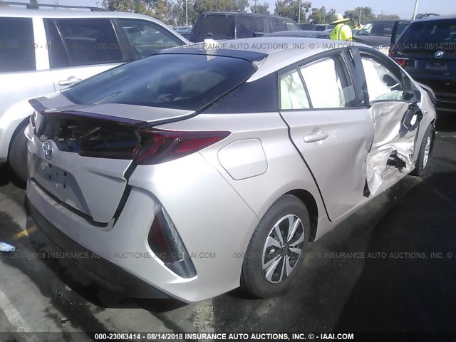 JTDKARFP6H3039989 - 2017 TOYOTA PRIUS PRIME  SILVER photo 4