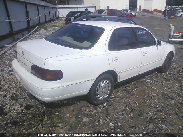 4T1BG12K0TU702790 - 1996 TOYOTA CAMRY DX/LE/XLE WHITE photo 4