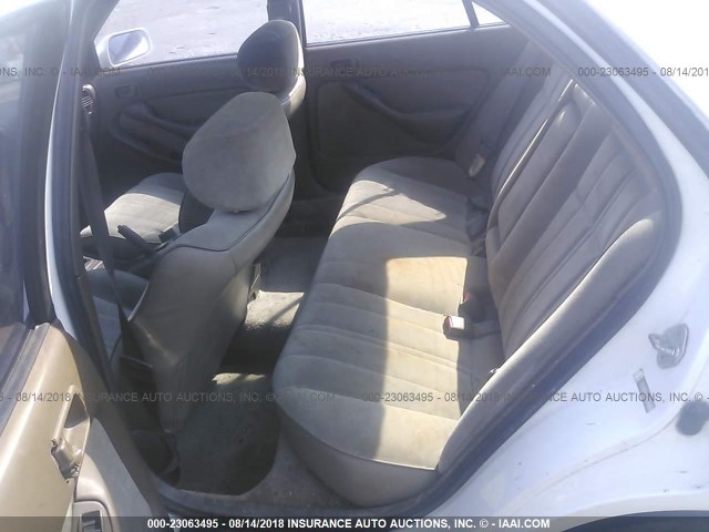 4T1BG12K0TU702790 - 1996 TOYOTA CAMRY DX/LE/XLE თეთრი ფოტო 8