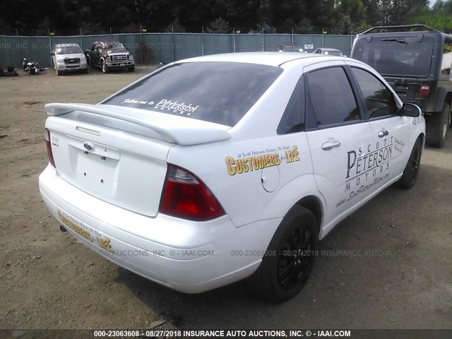 1FAFP34N17W171897 - 2007 FORD FOCUS ZX4/S/SE/SES 白色 照片 4