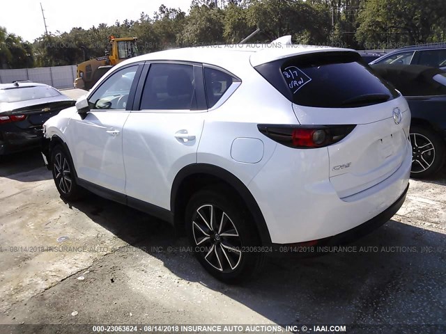JM3KFACM6J0332884 - 2018 MAZDA CX-5 TOURING Blanc photo 3