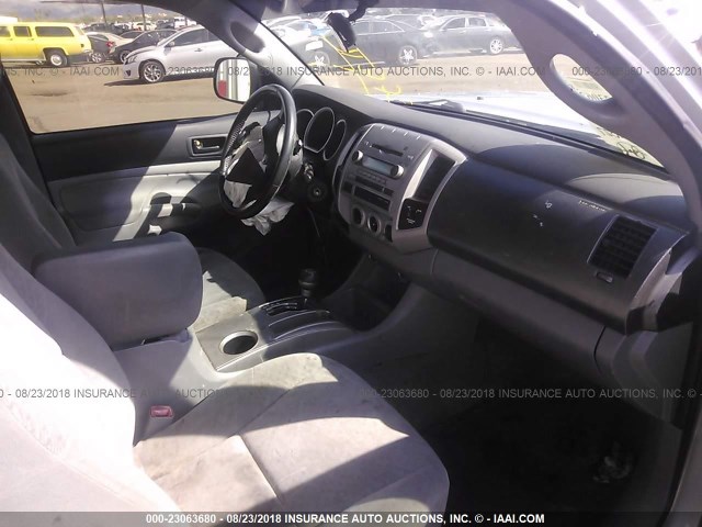 5TETU62N56Z203097 - 2006 TOYOTA TACOMA PRERUNNER ACCESS CAB SILVER photo 5