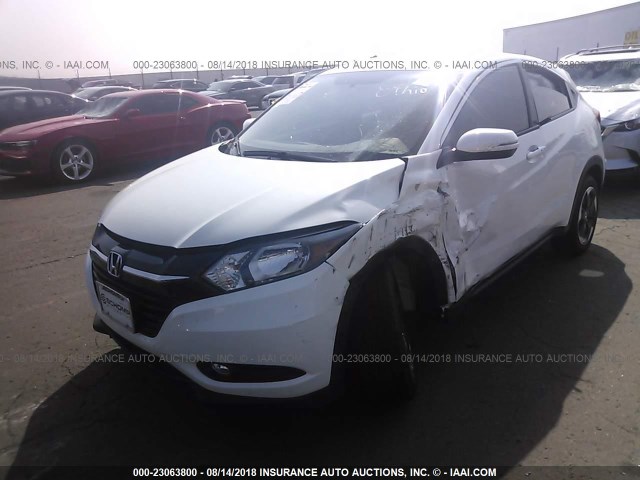 3CZRU6H56JM727084 - 2018 HONDA HR-V EX WHITE photo 2