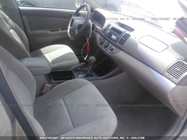 4T1BE30K84U857089 - 2004 TOYOTA CAMRY LE/XLE/SE Қоңыр фото 5