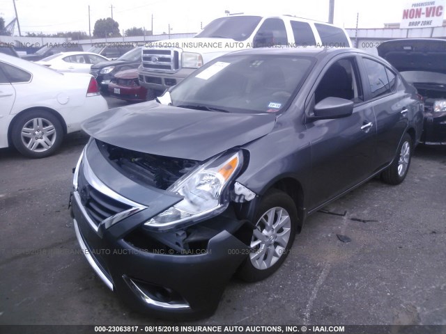 3N1CN7AP0HL885143 - 2017 NISSAN VERSA S/S PLUS/SV/SL GRAY photo 2