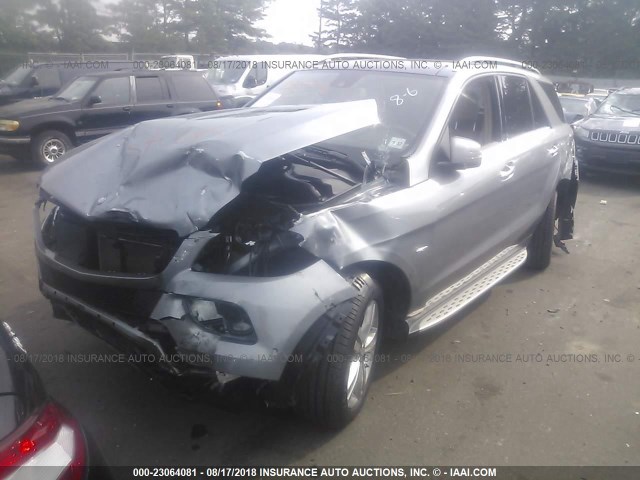 4JGDA5HB6CA019826 - 2012 MERCEDES-BENZ ML 350 4MATIC GRAY photo 2