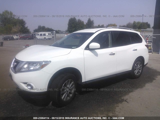 5N1AR2MM4GC630689 - 2016 NISSAN PATHFINDER S/SV/SL/PLATINUM WHITE photo 2