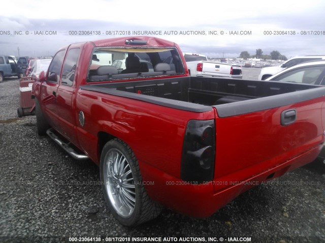 1GCEC19X55Z339505 - 2005 CHEVROLET SILVERADO C1500 RED photo 3