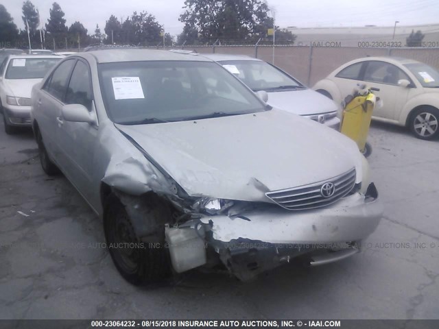 4T1BE32K05U078882 - 2005 TOYOTA CAMRY LE/XLE/SE Күміс фото 1