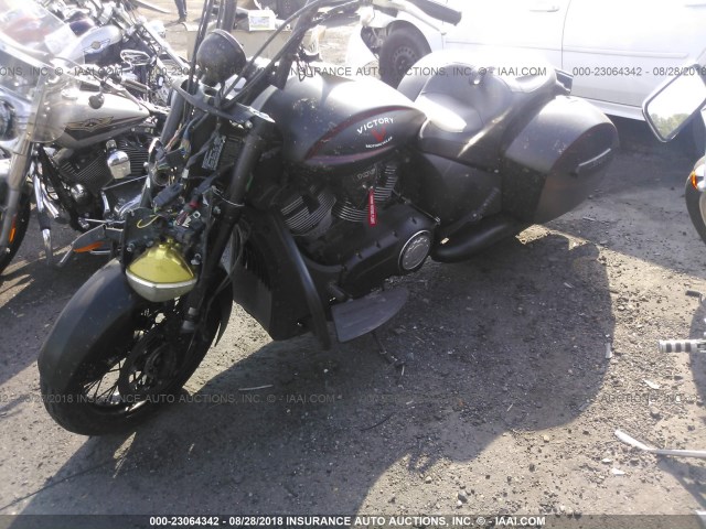 5VPEW36N3C3005965 - 2012 VICTORY MOTORCYCLES HARD-BALL Schwarz Foto 2