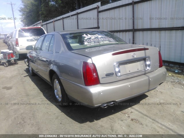 1G6KE57Y72U197301 - 2002 CADILLAC DEVILLE DHS GOLD photo 3