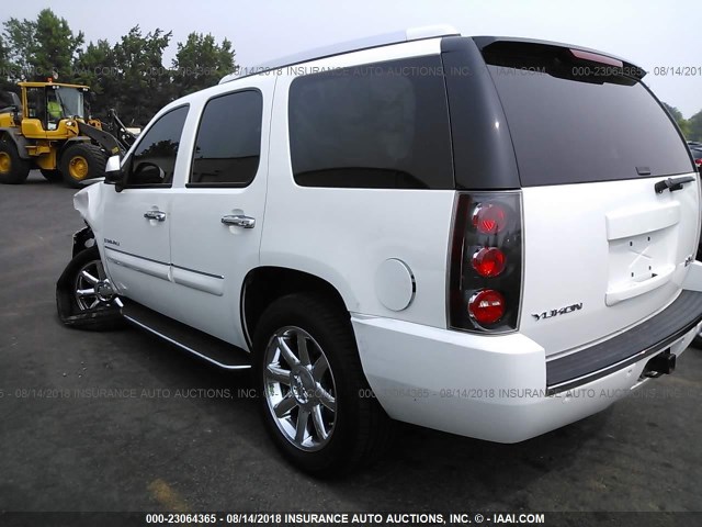 1GKFK63867J255849 - 2007 GMC YUKON DENALI WHITE photo 3