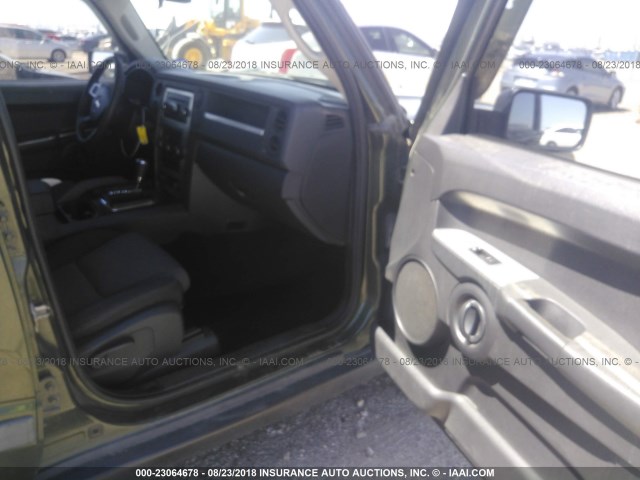 1J8HG48K68C173133 - 2008 JEEP COMMANDER SPORT Verde foto 5