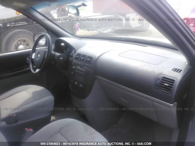 1GNDV23L16D224584 - 2006 CHEVROLET UPLANDER LS SILVER photo 5