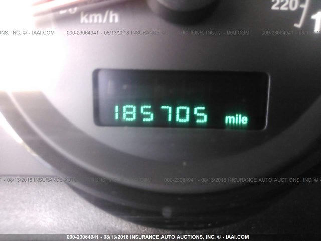 1J4GR48K05C704197 - 2005 JEEP GRAND CHEROKEE LAREDO/COLUMBIA/FREEDOM 白色 照片 7