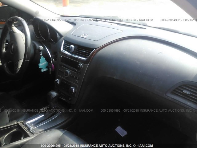 1G1ZE5E12BF318685 - 2011 CHEVROLET MALIBU LTZ 白色 照片 5