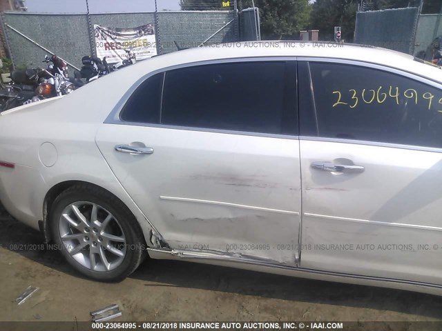 1G1ZE5E12BF318685 - 2011 CHEVROLET MALIBU LTZ 白色 照片 6