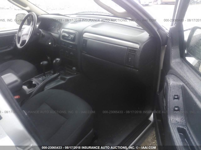 1J4GW48S04C341181 - 2004 JEEP GRAND CHEROKEE LAREDO/COLUMBIA/FREEDOM 银色 照片 5