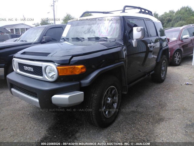 JTEBU4BF5CK124758 - 2012 TOYOTA FJ CRUISER BLACK photo 2