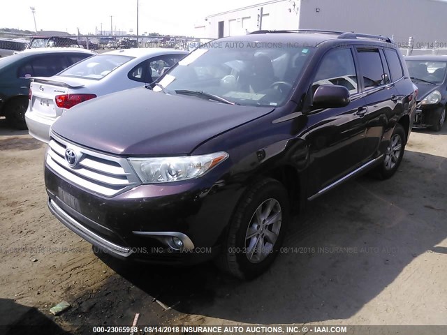 5TDBK3EHXCS109232 - 2012 TOYOTA HIGHLANDER SE BLACK photo 2