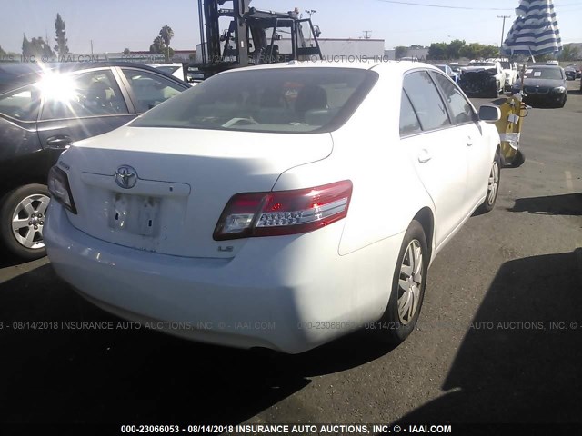 4T4BF3EK8AR023296 - 2010 TOYOTA CAMRY SE/LE/XLE WHITE photo 4