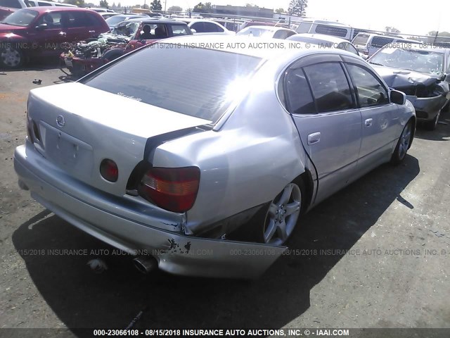 JT8BH68X5W0004820 - 1998 LEXUS GS 400 SILVER photo 4