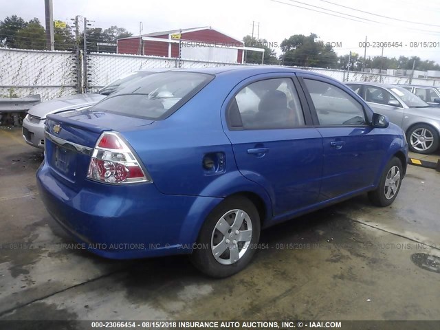 KL1TD5DE4AB092022 - 2010 CHEVROLET AVEO LS/LT 蓝色 照片 4