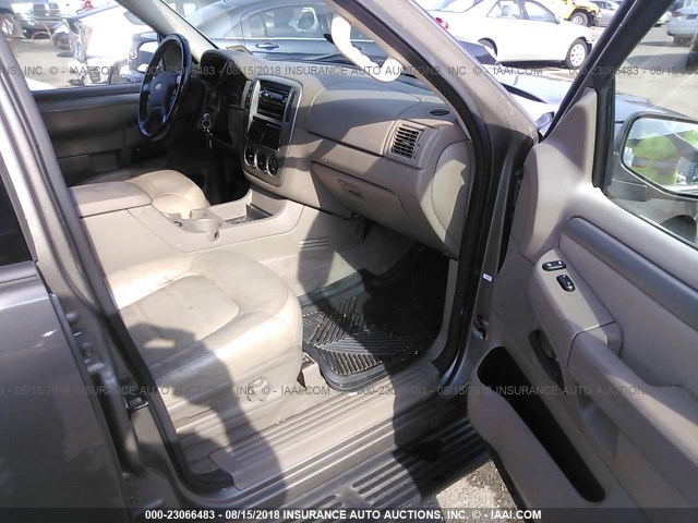 1FMZU73E64UC31118 - 2004 FORD EXPLORER XLT/XLT SPORT/NBX 棕色 照片 5