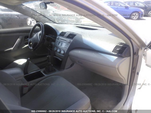 4T1BE46KX8U222104 - 2008 TOYOTA CAMRY CE/LE/XLE/SE GOLD photo 5