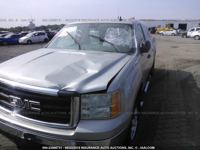 3GTEK13J98G255120 - 2008 GMC SIERRA K1500 GRAY photo 6