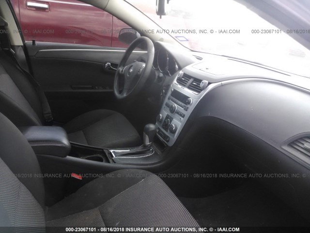 1G1ZC5E03CF160923 - 2012 CHEVROLET MALIBU 1LT ვერცხლისფერი ფოტო 5