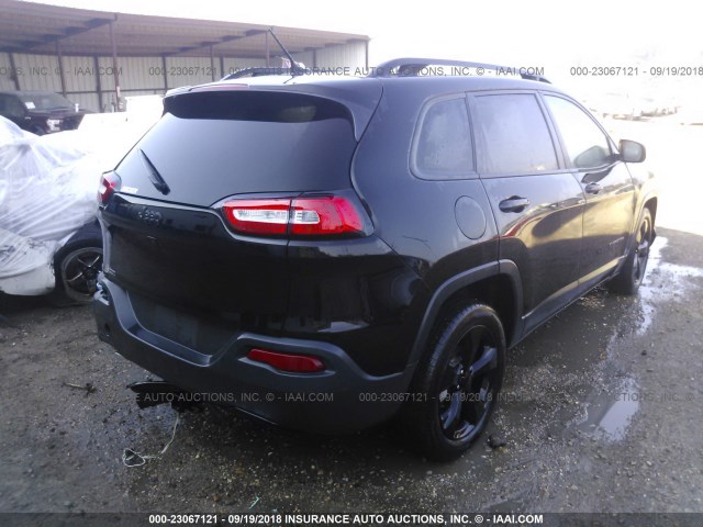 1C4PJLCB7JD621370 - 2018 JEEP CHEROKEE LATITUDE BLACK photo 4