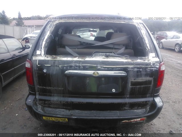 1A4GP45R16B530512 - 2006 CHRYSLER TOWN & COUNTRY  BLACK photo 6