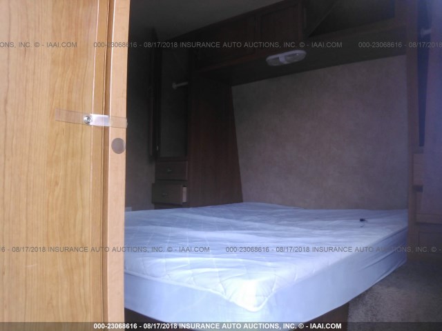 4X4TSMB23AR397689 - 2010 FOREST RIVER SALEM  白色 照片 5