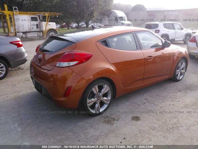 KMHTC6ADXDU096657 - 2013 HYUNDAI VELOSTER ORANGE photo 4