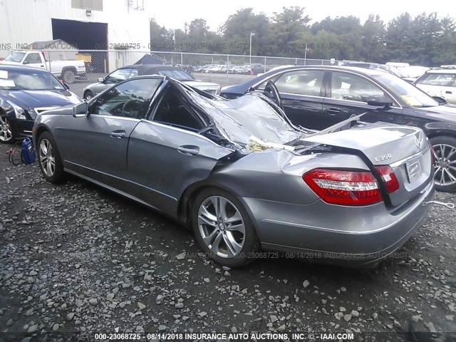 WDDHF8HB8BA470415 - 2011 MERCEDES-BENZ E 350 4MATIC GRAY photo 3