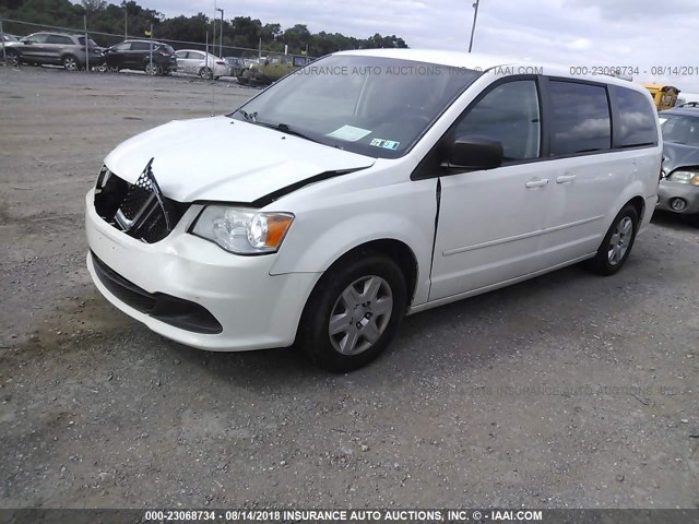 2C4RDGBG3CR351641 - 2012 DODGE GRAND CARAVAN SE WHITE photo 2