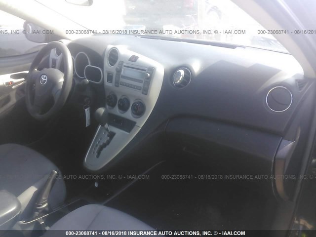 2T1KU4EE2AC464097 - 2010 TOYOTA COROLLA MATRIX  BLACK photo 5